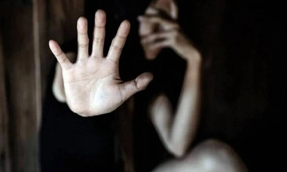 Υπόθεση δικηγόρου που κατηγορείται για βιασμό ανηλίκων: Δικαίωση για τα θύματα 18 χρόνια μετά - «Τον γνωρίσαμε σαν σύντροφο της μητέρας μας»